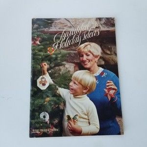 4/$25 Beautiful Holiday Ideas AVON Products Vintage 80s Crafts Recipes DIY Book